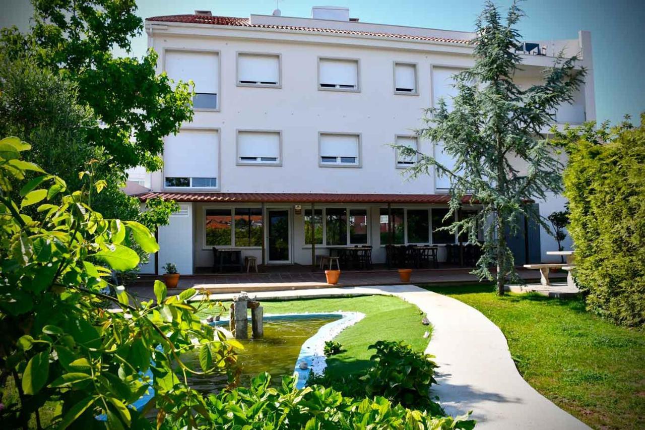 Pincheiro Apartamentos Turisticos ポブラ・ド・カラミニャル エクステリア 写真